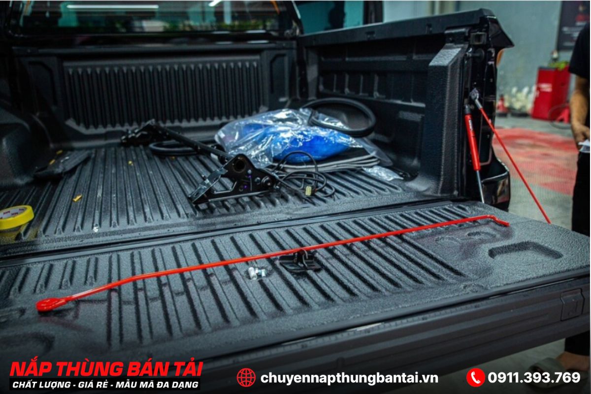THANH TRỢ LỰC BỬNG SAU GT-PRO CHO FORD RANGER 2023