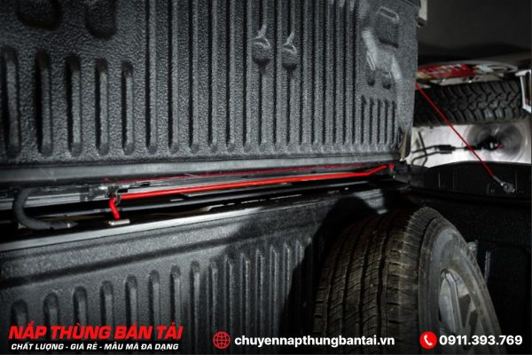 THANH TRỢ LỰC BỬNG SAU GT-PRO CHO FORD RANGER 2023