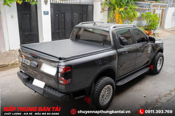 NẮP THÙNG CUỘN BẠT FORD RANGER STORMTRAK