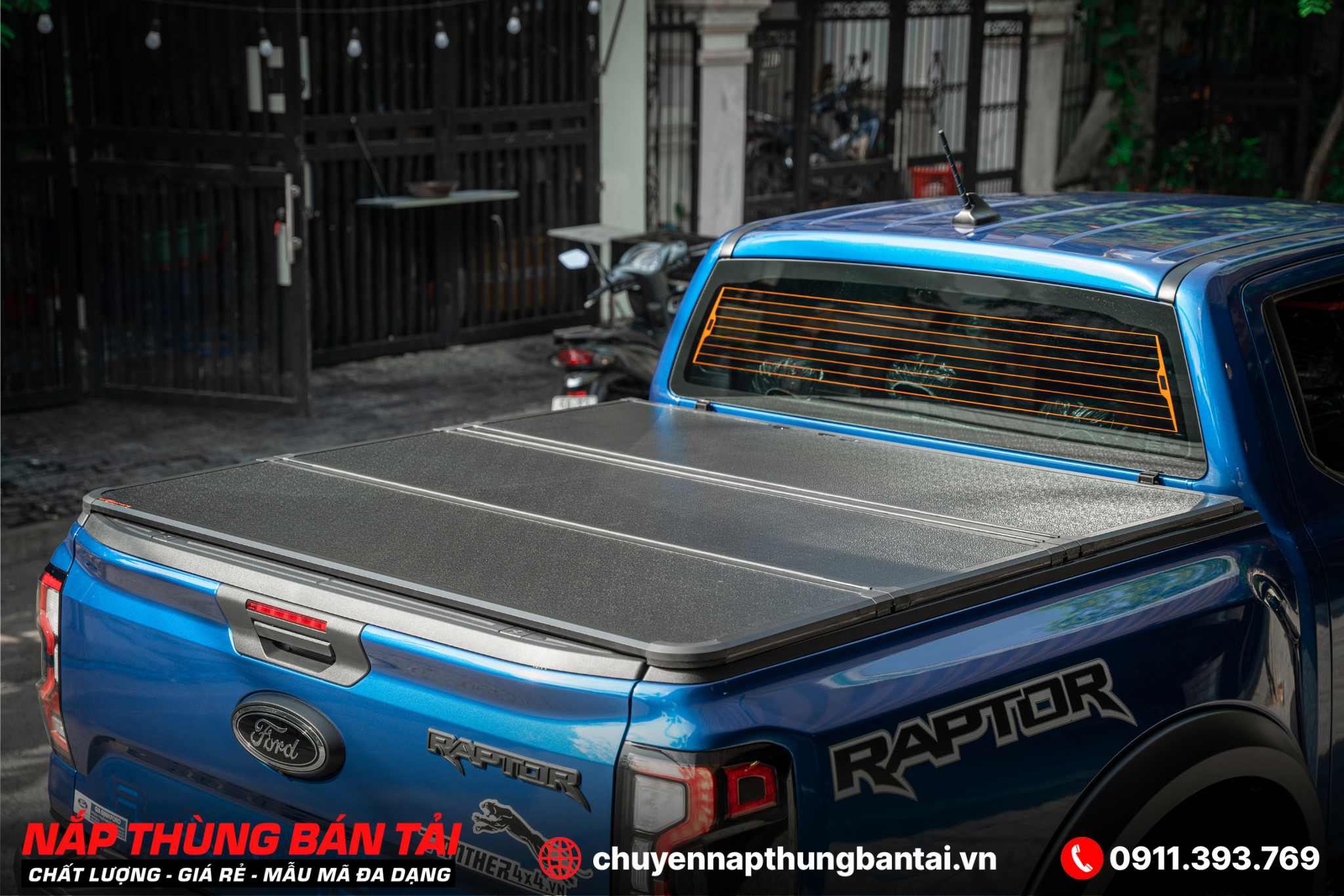 Nắp Thùng 3 Tấm Ford Ranger Raptor 2023