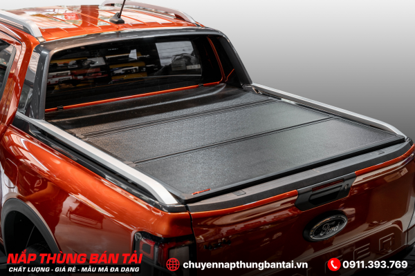 Nắp Thùng 3 Tấm Ford Ranger Stormtrak