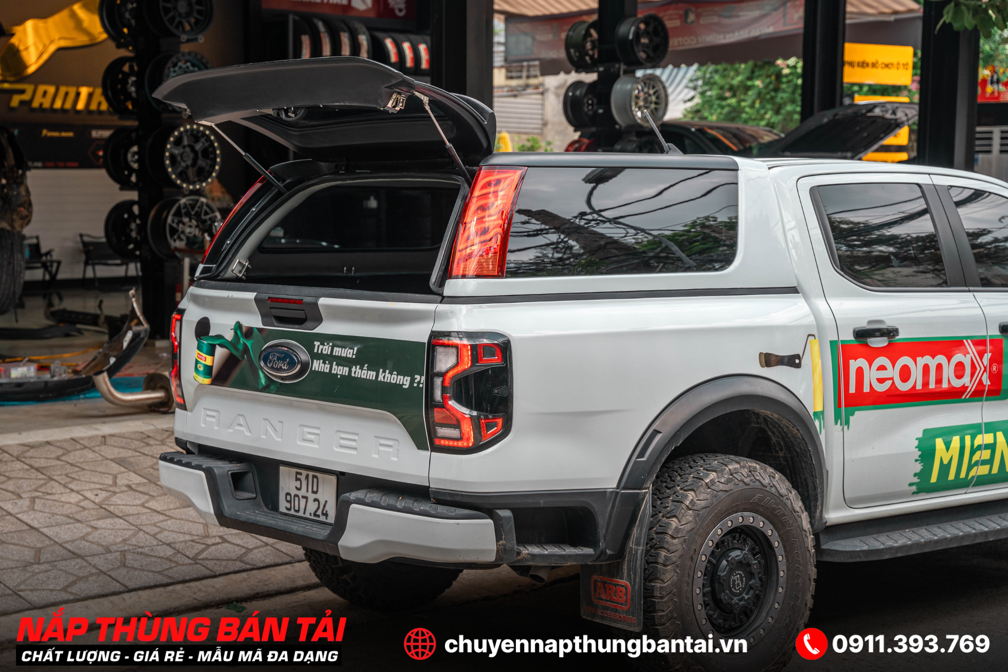 Nắp Thùng Cao Ford Ranger Raptor 2023 (Có Đèn)