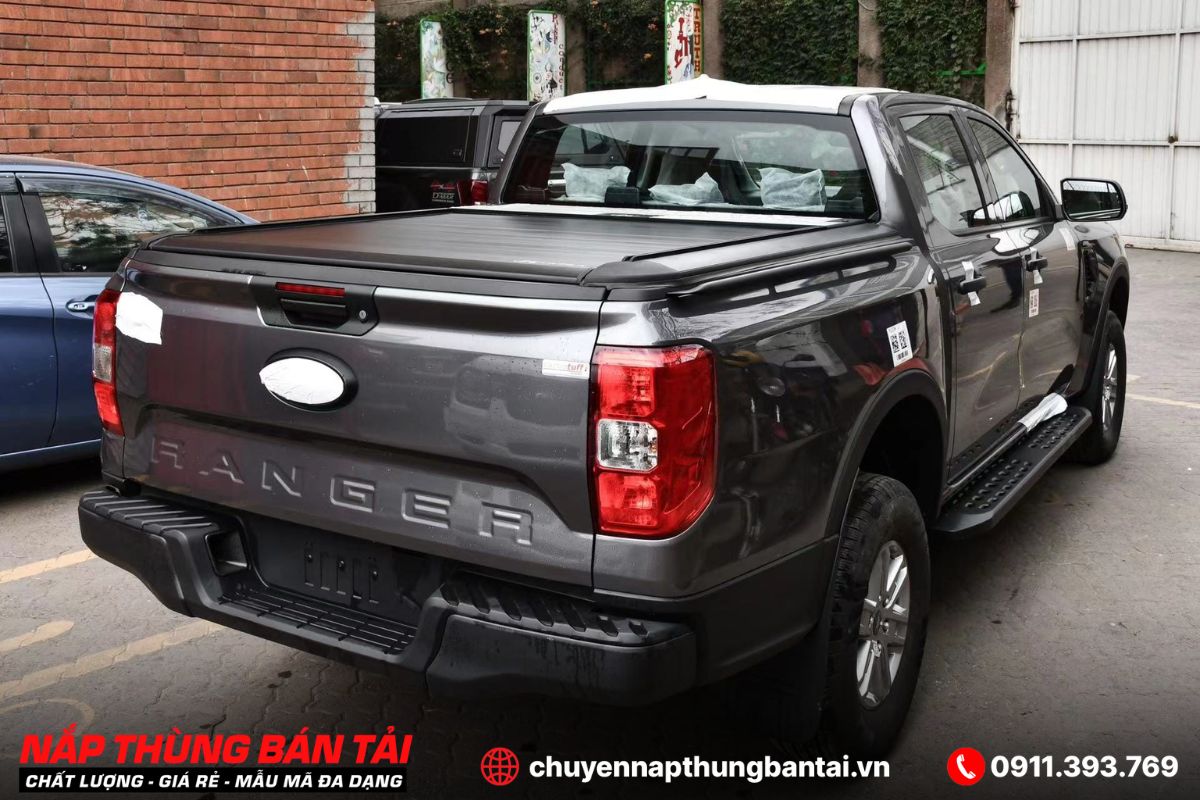 Nắp thùng cuộn điện Aeroklas Thái Lan Ford Ranger Wildtrak (đời 2018 - 2022)