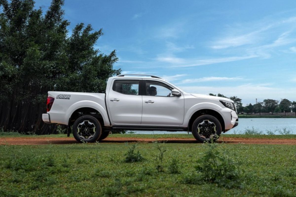 Gía xe các mẫu xe bán tải Nissan Navara khoảng từ 699 triệu đồng